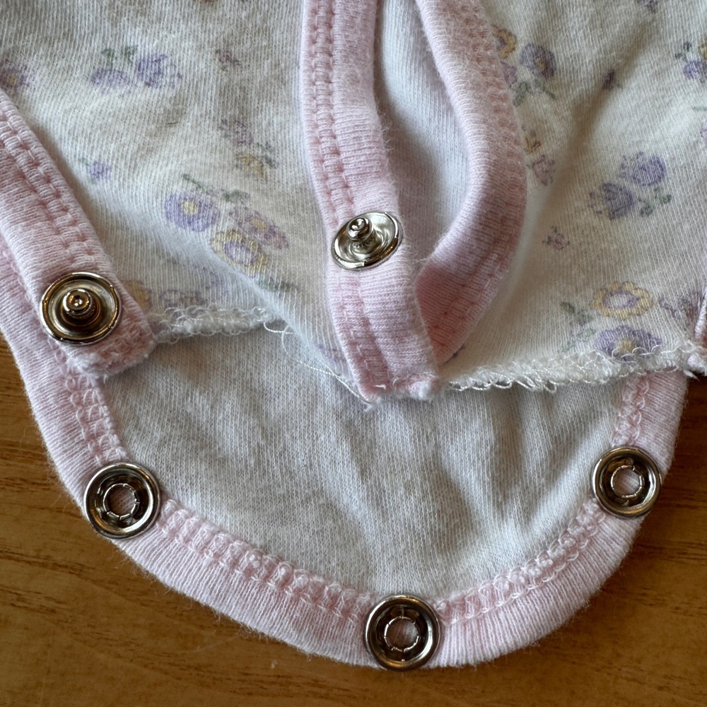VTG Circo Floral Snap Up Bodysuit Baby Girl 3-6 Months Cottagecore Ditzy Floral - Picture 2 of 7